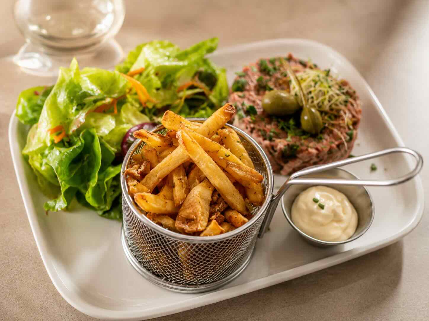 Tartare de boeuf classique préparé